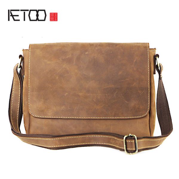 

aetoo crazy horse skin simple shoulder bag head layer of leather men bag retro cover male