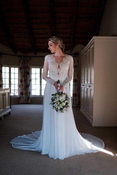 

кружева с длинным рукавом шифон пляжное свадебное платье v шеи спинки развертки поезд элегантный новые свадебные платья нестандартного разме, White