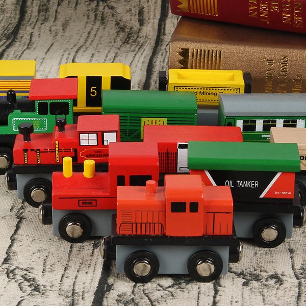 Giocattolo modello di auto in legno, treni magnetici educativi, multicolori, alta simulazione, per regali per feste di compleanno per bambini, collezionismo, decorazioni per la casa