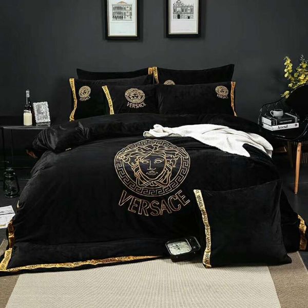 

black grade goddess bedding suit fashion grid design v letter quilt cover 4 pieces bedding sets668