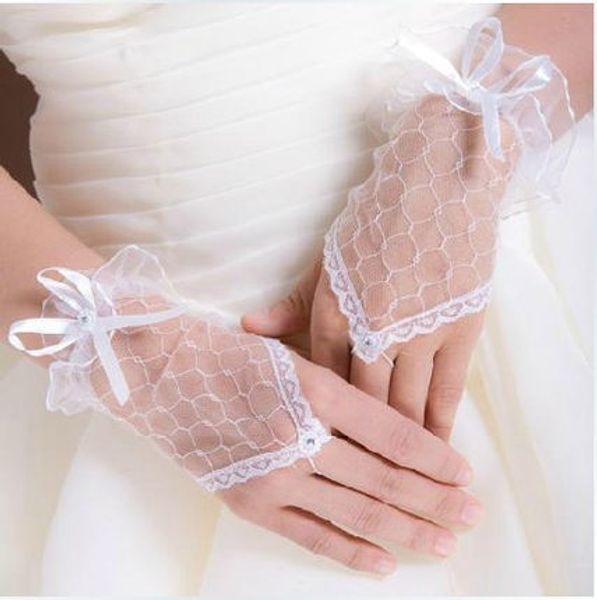 

white bridal gloves wrist lenght fingerless lace wedding party gloves accessories bow bridal wedding gloves