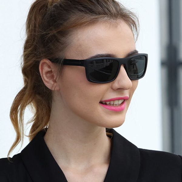 

2018 brand pchromic sunglasses women polarized chameleon discoloration sun glasses outdoors square driving men gafas de sol, White;black