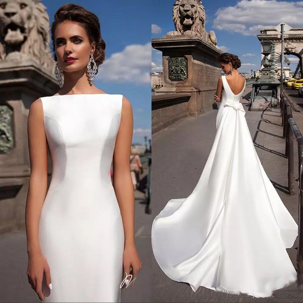 

2018 Satin Mermaid Wedding Dresses Bateau Boat Neck Sleeveless Fitted Long Sheath With Detachable Train Bow V Back Plus Size Bride Gowns