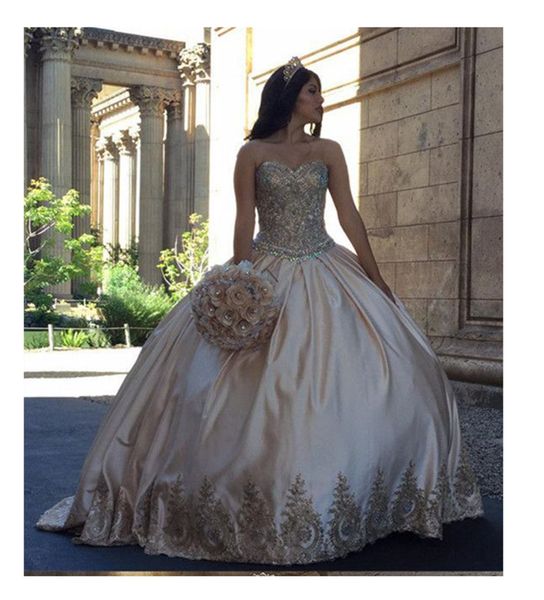 

vestidos de novia 2018 wedding dresses champagne strapless ball gown floor length wedding dress sweetheart beads pearls elegant bridal gowns, White