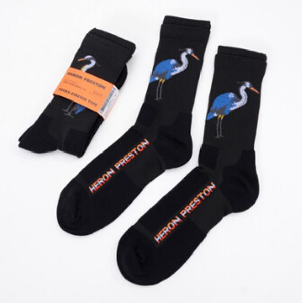 

Mens 17FW HERON PRESTON Long Socks Red-crowned Crane Printed Sports Socks Mens Socks