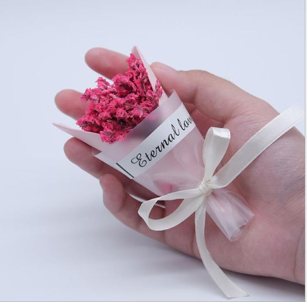 

cosmetics store gifts, eternal flowers, dried flowers, crystal grass, small bouquets, company custom gifts