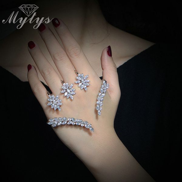 

Mytys Plant Design Crystal Flower Leaf Palm Bracelet Silver Color Hand Palm Jewelry New Trendy Handlets For Women R1116