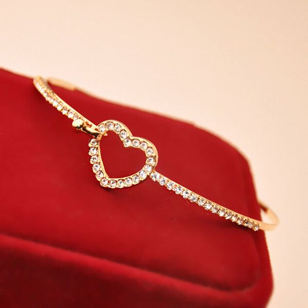 

2018 new fashion classic style gold rhinestone love heart bangles gift bangle cuff plated bracelets jewelry for women feminina, White