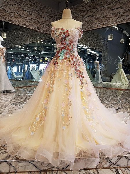 

multiple color applique evening gowns long elegant a line lace up back 2019 off the shoulder elegant tulle prom dress real ps croatia, Black;red