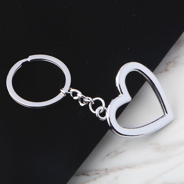 

2018 manufacturer wholesale key chain, personalized metal peach heart p frame keychain pendant, creative and exquisite peach gift, Silver