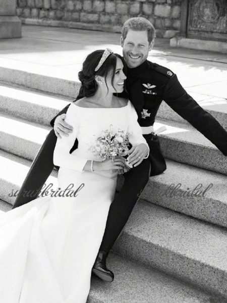 

2019 prince harry&meghan markle british royal wedding party dresses with bateau neck long sleeve court train custom made vestido de novia, White