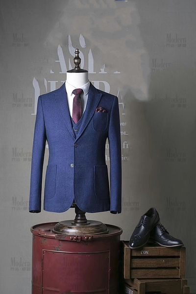 

peak lapel wedding groom tuxedos men suits navy blue formal suit for wedding en black men suits with bowtie(jacket+pants+tie+vest, Black;gray