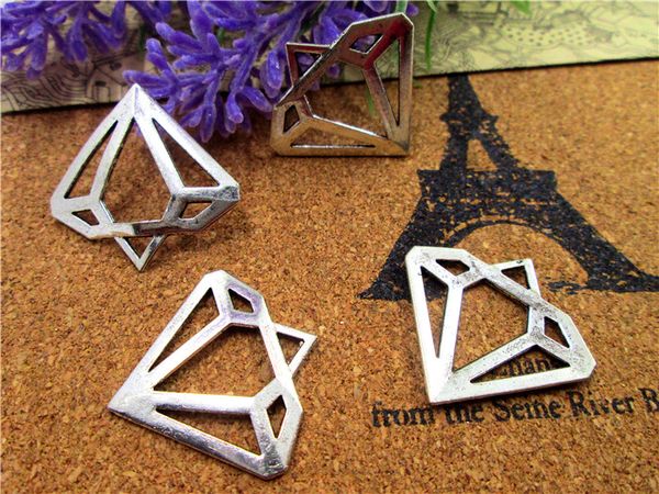 

30pcs--antique tibetan silver charms pendants 28x30mm, Bronze;silver