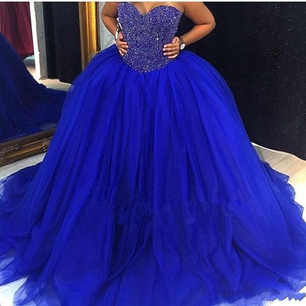 

2018 Роскошный королевский синий Vestidos Quinceanera Dress Sweet 16 Платья бальное платье Платья для выпускного вечера Многоуровневое тюль Кристаллы из бисера Принцесса Пром платья