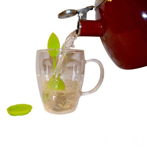 

stainless steel tea spoon infuser strainer filter with green silicone leaf lid