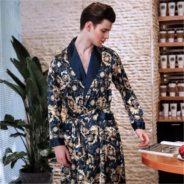 

2018 new luxury comfortable and noble new spinning silk single nightgown men's spring and autumn long sleeved silk home clothes, Black;brown