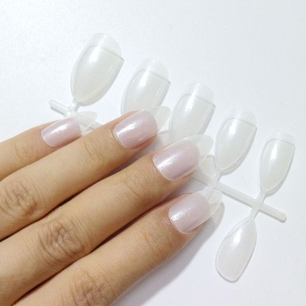 

fake nails tips clear pearl white false nails stiletto tips diy nail art wholesale manicure product e100, Red;gold