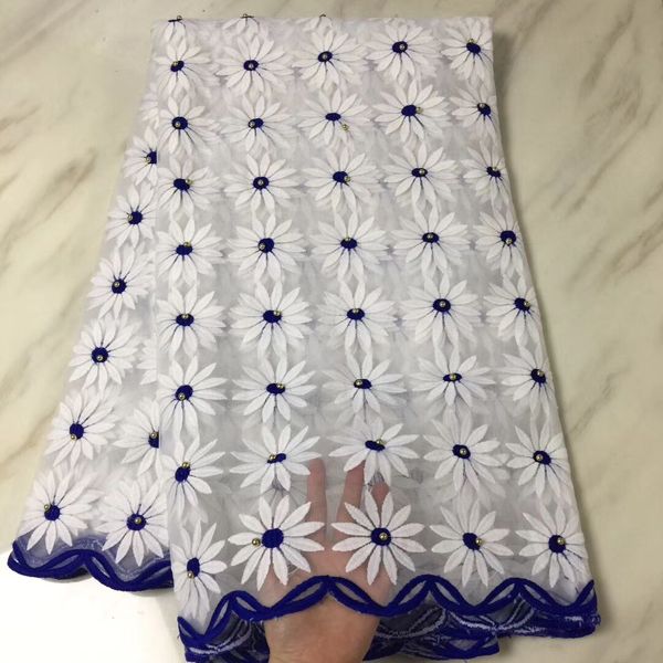 5 Yards/Stück Schöne weiße Blume und königsblaue Stickerei französische Tüllspitze für afrikanische Mesh-Spitzenstoff für Kleid BN88-7
