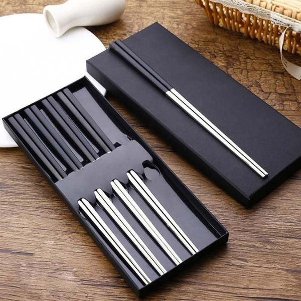 Atacado 304 chopsticks de liga de aço inoxidável de alta qualidade talheres de ouro preto e prata quadrado não-slip pauzinhos dourados