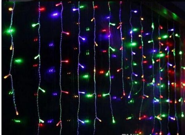 8m droop 0,65m 240 conduziu a luz da string de Icicle luz do Natal do Natal Decoração da festa da festa de nevar a luz e o plugue da cauda AC.110V-220V