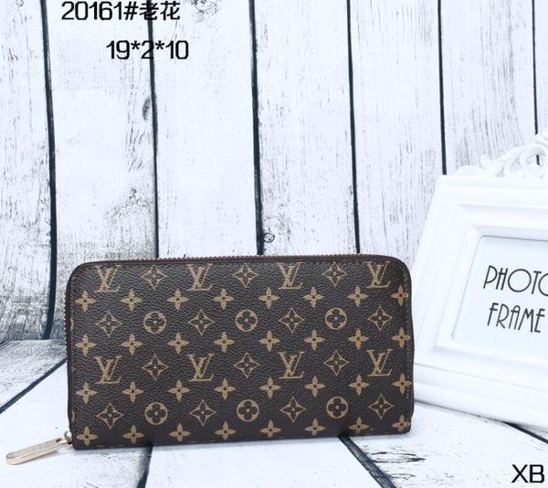 

2018 New Male luxury wallet Casual Short designer Card holder pocket Fashion Purse wallets for men wallets purse with tags free shipping a16