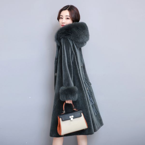 

2017 autumn and winter women's fashion new-style haining sheep sheared coat long fox fur hooded coat, Black