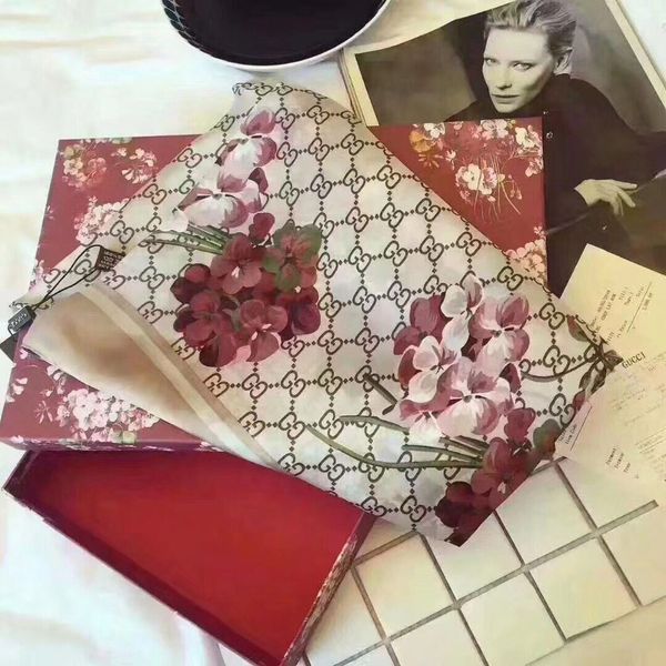 

New Luxury NEW Шелковый шарф для Женщин 2019 Лето Дизайнер Полный Логотип Зеленый Цветочн