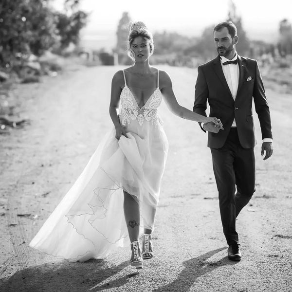 Discount Bohemian A Line Spaghetti Strap Beach Wedding Dresses