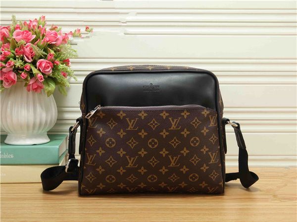 

2018 new high quality color matching plaid letter brand men shoulder bag women OL slung business briefcase shoulder bag