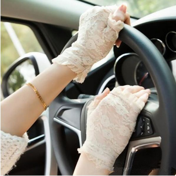 

2016 new fashion ladies fingerless lace gloves women summer sunscreen gloves short lace 4 colors black red beige white, Blue;gray