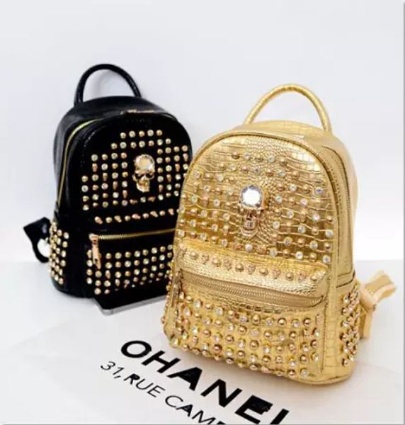 

2015 двойная задняя часть Новая Европа и институт Соединенных Штатов Америки извес