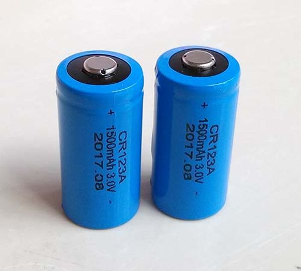 Batterie per fotocamera 3V CR123A CR17345 DL123A PL123A 123A Batteria al litio 100% fresca