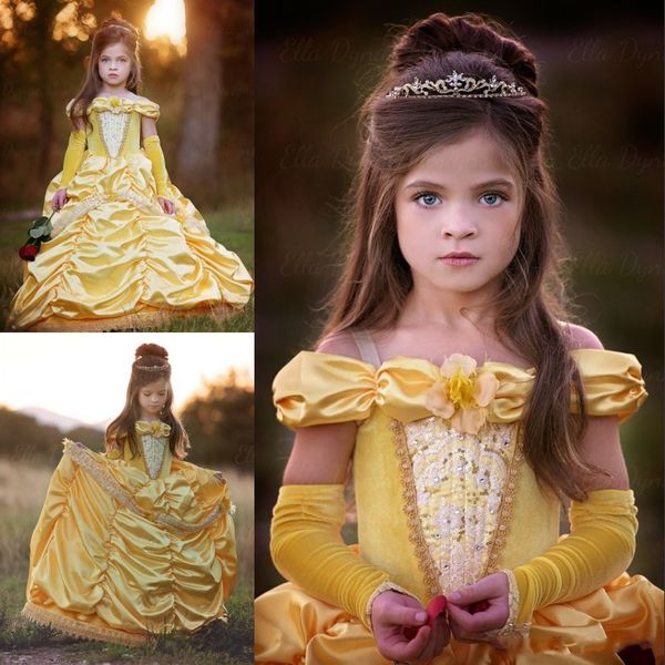 Costume da fata Principessa Abito da spettacolo per ragazze Adorabili spalle scoperte con volant Abiti da ballo con volant Abiti da compleanno Abiti da ragazza di fiori alla moda