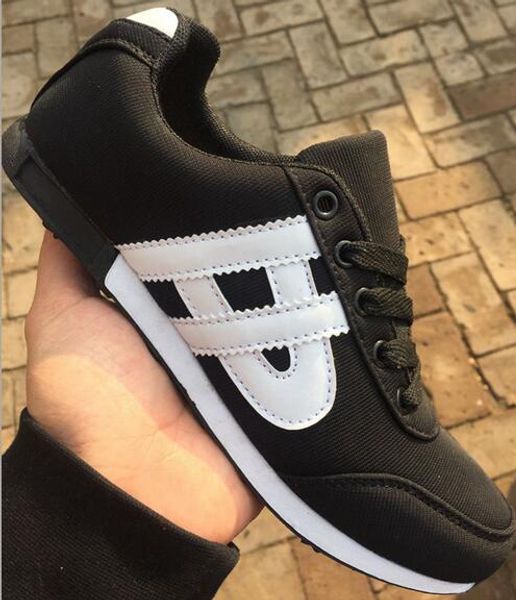 

Sapatos ocasionais apple-999888