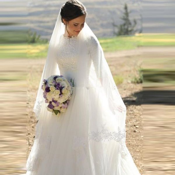 

elegant muslim wedding dresses high neck half sleeves appliques satin tulle floor length modest wedding gowns bridal dresses zipper up, White