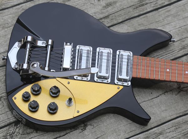 

custom shop john lennon short scale 527mm black electric guitar gold pickguard, vibrato tailpiece, gloss lacquer paint fingerboard