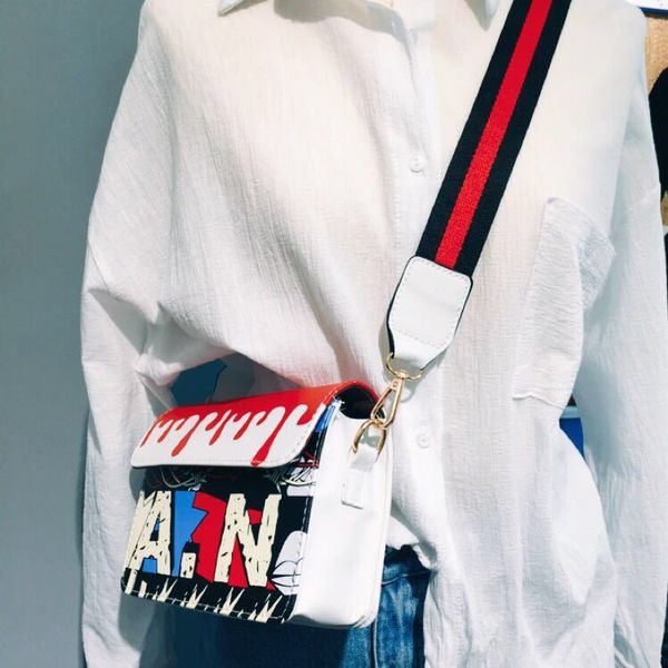 

2018 women's color fashion messenger printing square bag shoulder strap shoulder new graffiti bag wide shipping dvbmc