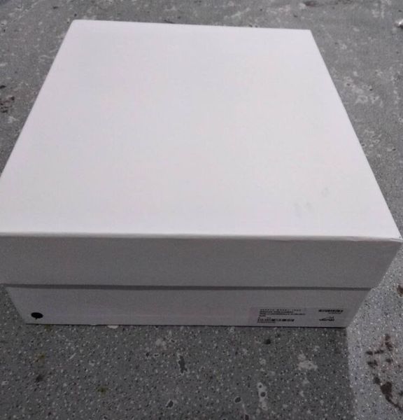

Плата за оригинальную коробку обуви Triple-s (одна пара 25USD)