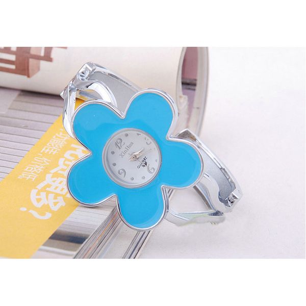 

fashion brand flowers shape casual dress clocks women quartz analog transparent crystal hours full steel bracelet watches, Slivery;brown