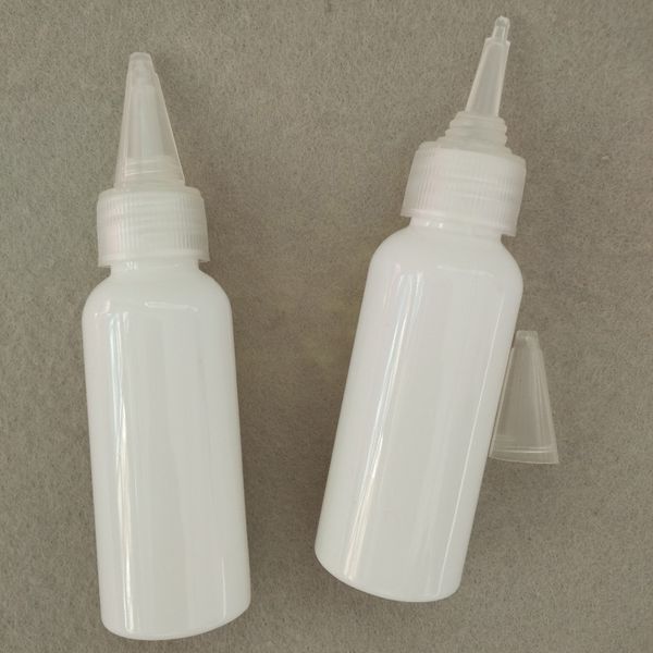 

wholesale- 30ml empty plastic bottle cosmetic botte with nozzle cap white bottle