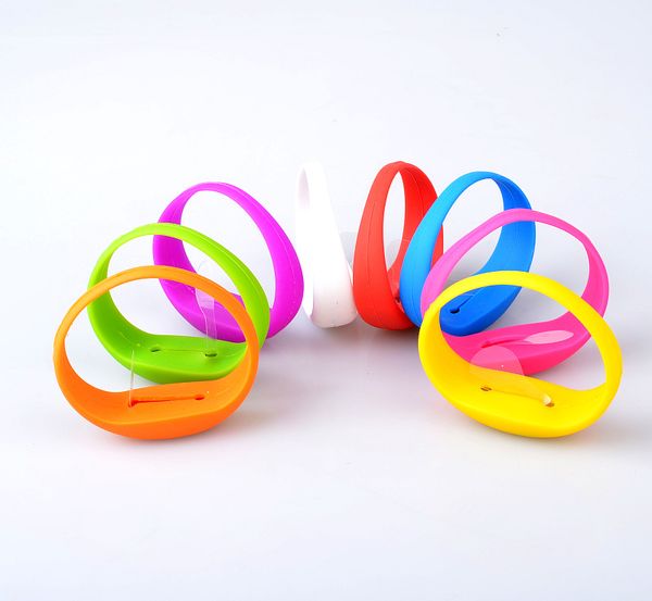 Gadget silicone piscando led som voz tremer vibração ativada movimento sensor pulseira pulseira pulseira bandas discoteca pulseira DHL FedEx EMS Navio grátis