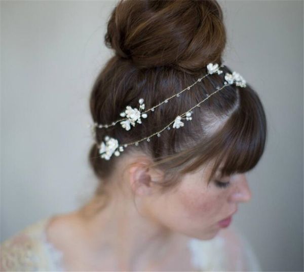 Acheter Fleur Blanche Chaîne De Cheveux Bandeau De Mariage Couronne Tiara Strass Accessoires De Cheveux Bijoux Coiffure Casque Princesse Reine Tête De