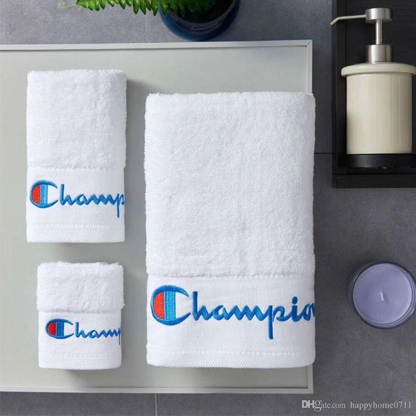 

Роскошные банные полотенца дизайнер вышитые бренд квадратное полотенце пляжное