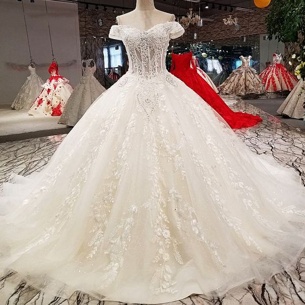 

2019 pure new wedding dresses bridal gowns off shoulder sweetheart lace up wedding dresses with long train from china 100% real as ps, White