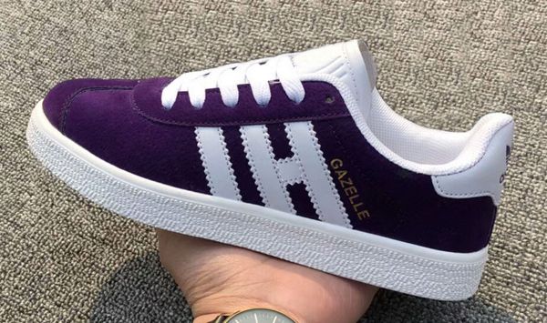 

2018 Men Women suede Gazelle shoes Racer Black and white shoes Red Lightweght Breathable Walking lovers Shoes 36-45