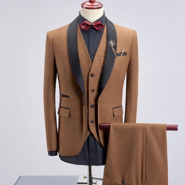 Maßgeschneiderte braune Bräutigam-Smokings, ausgezeichnete Herren-Hochzeits-Smokings mit schwarzem Schal-Revers, Herren-Business-Abschlussball-Party-Anzug (Jacke + Hose + Krawatte + Weste) 1733