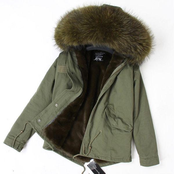 

2018 new short paragraph large raccoon fur collar casual the faux fur liner loose version of cotton winter jacket women, Black