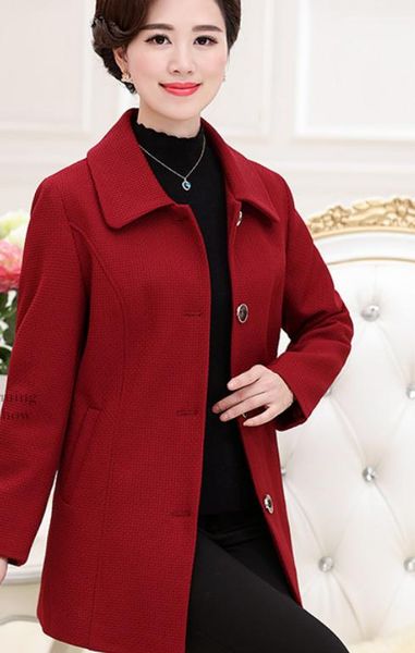 

mother spring and autumn coat 2018 new loose and comfortable big size middle and old age western-style clothes, White;black