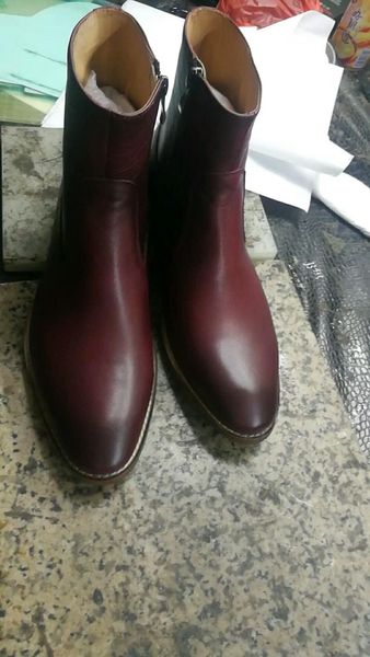 

2018ss high england pointed toe wyatt chelsea men boots genuine leather buckle strap slp ankle luxury suede kanye west boots, Black