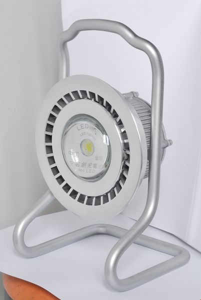 

high power 5w bridgelux led portable lamp with li battery,2-3h working time